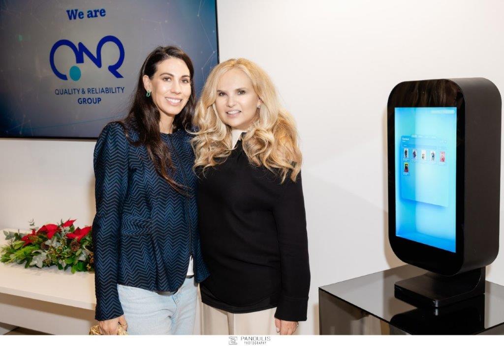  Κέλλυ Δρίτσα-Βαρβιτσιώτη, Ρένα Νικολοπούλου