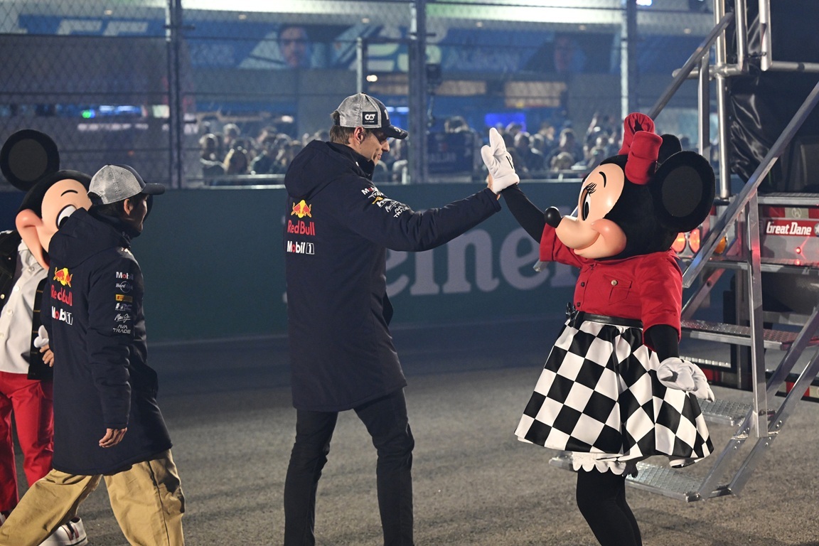 Η πόλη της αμαρτίας δεν κοιμάται ποτέ