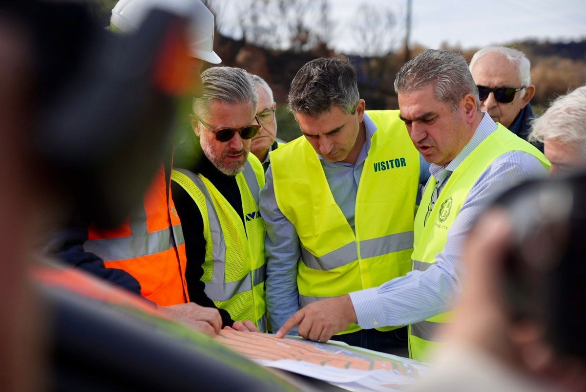 Αυτοψία του υπουργού Υποδομών και Μεταφορών Χρίστου Δήμα στον αυτοκινητόδρομο Πάτρα - Πύργος