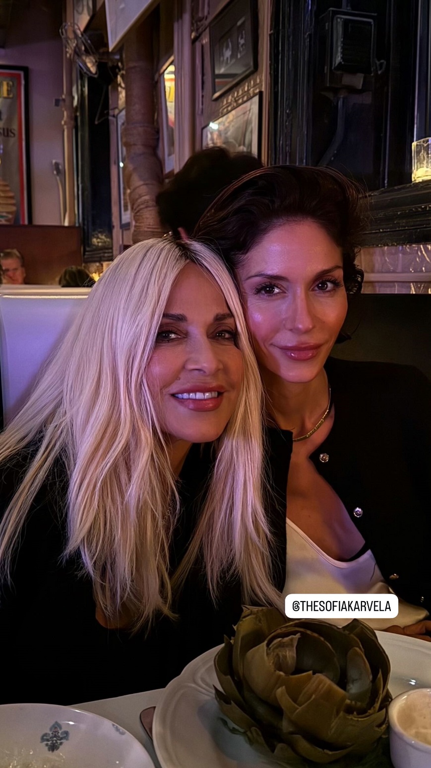 Άννα Βίσση και Σοφία Καρβέλα