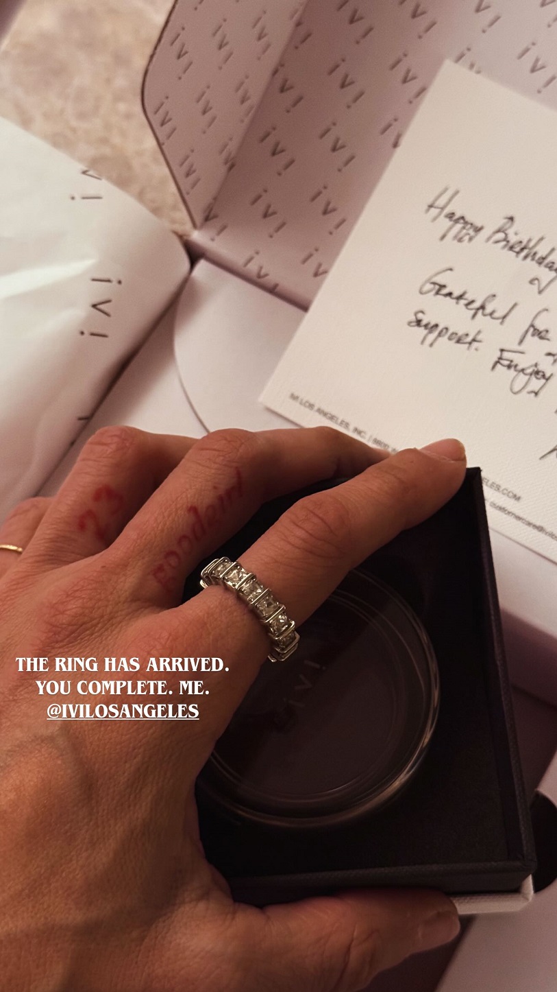 Το δαχτυλίδι που έλαβε η Σοφία Καρβέλα για τα γενέθλιά της