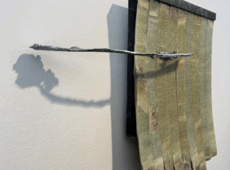 Service Point, της Ισμήνης Κινγκ και Ιλεάνας Αρναούτου