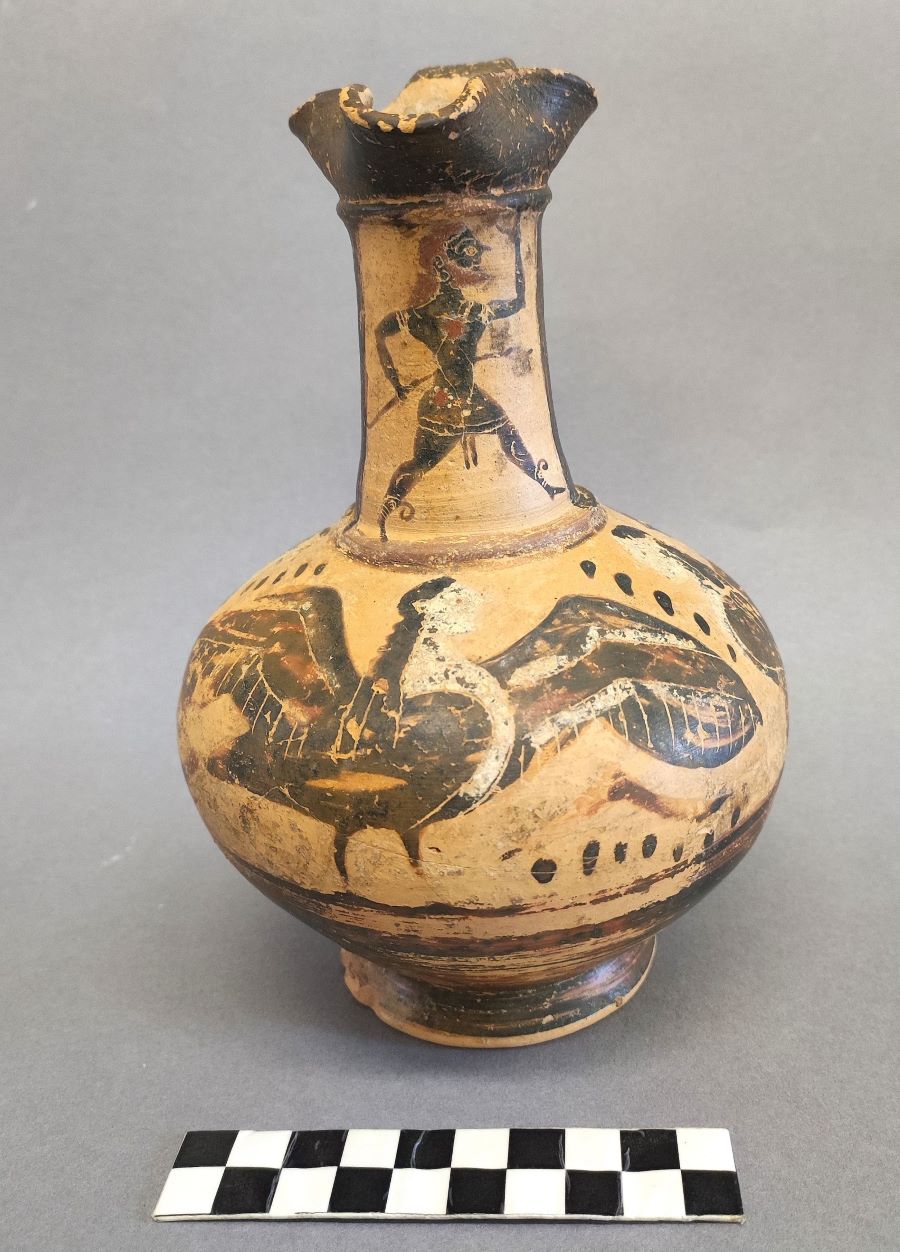 Τριφυλλόσχημη  οινοχόη