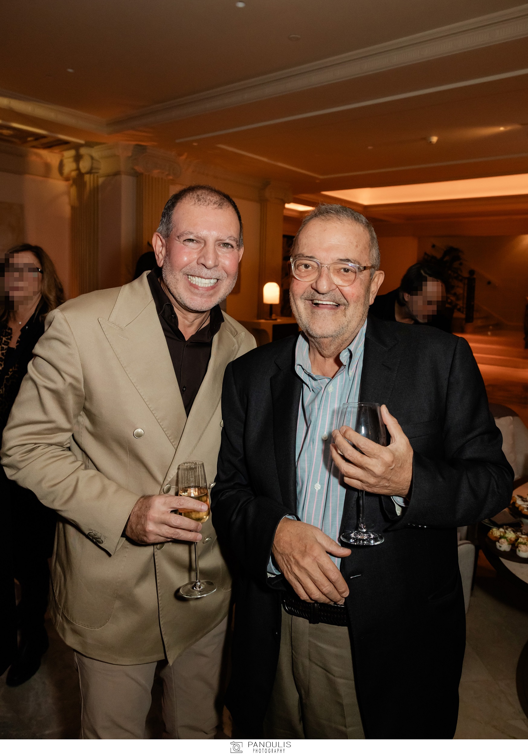 Hom Parviz, Τάσος Χωμενίδης