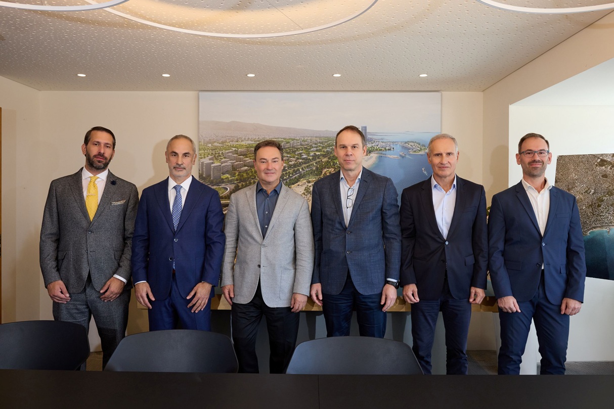 Σταύρος Παπαγεωργίου - Smart Energy & Telecoms Director, LAMDA Development, Θεόδωρος Γαβριηλίδης - Chief Investment Officer, LAMDA Development, Οδυσσέας Αθανασίου - CEO LAMDA Development, Κώστας Νεμπής - Πρόεδρος και Διευθύνων Σύμβουλος Ομίλου ΟΤΕ, Γιάννης Κωνσταντινίδης – Chief Strategy Transformation & Wholesale Officer Ομίλου ΟΤΕ, Δημήτρης Τσατσάνης - Strategy & Business Transformation Principal Ομίλου ΟΤΕ