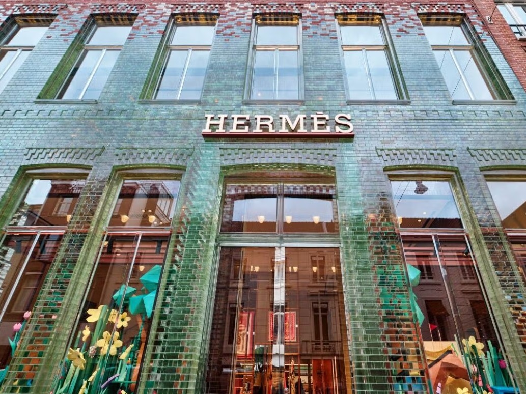 Hermès: Επιμένει στην ενίσχυση της παραγωγής της παρά τη γεωπολιτική ...