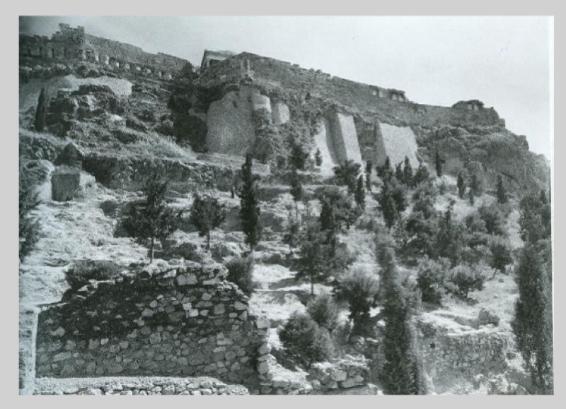 1934 – 1935 κατά τόπους στερέωση των βραχωδών μαζών της βόρειας κλιτύος