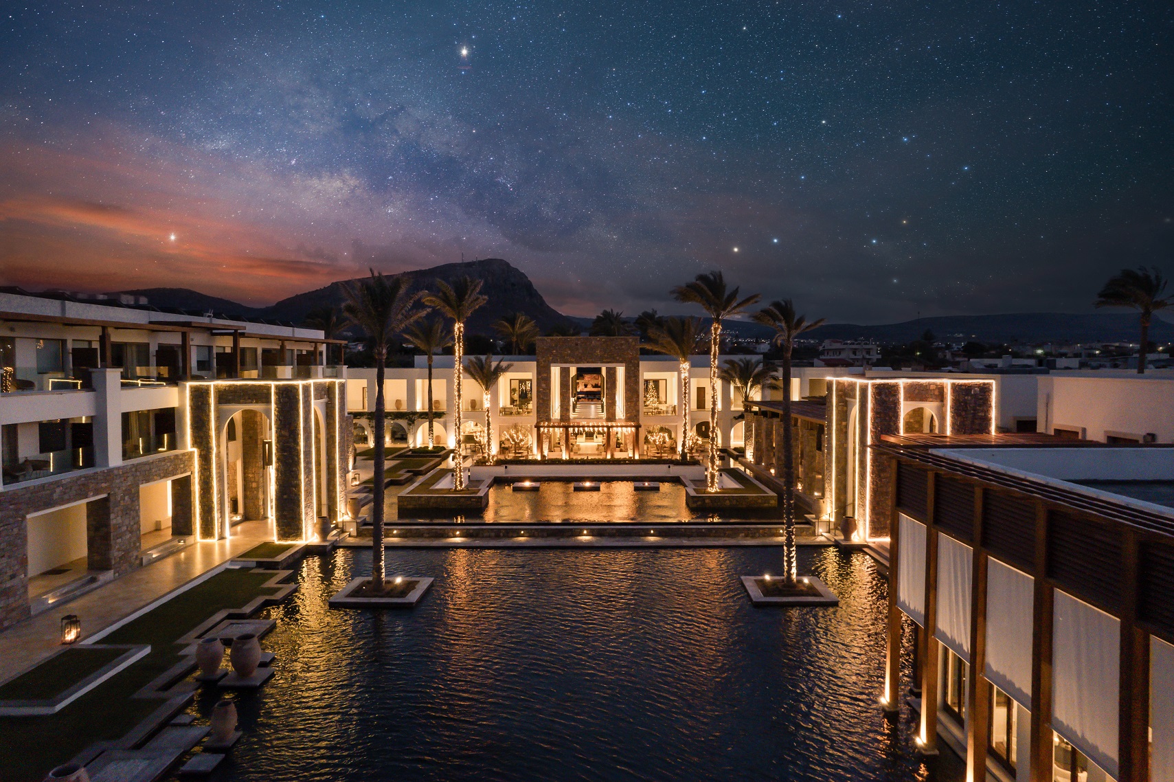 Amirandes: Χειμερινή πολυτέλεια και εορταστική θαλπωρή στην Κρήτη