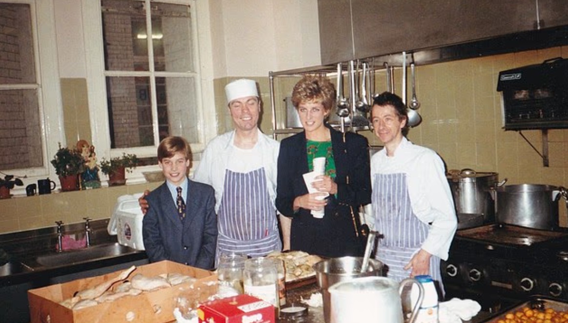 Η πριγκίπισσα Νταϊάνα με τον πρίγκιπα Ουίλιαμ στο φιλανθρωπικό ίδρυμα The Passage το 1993