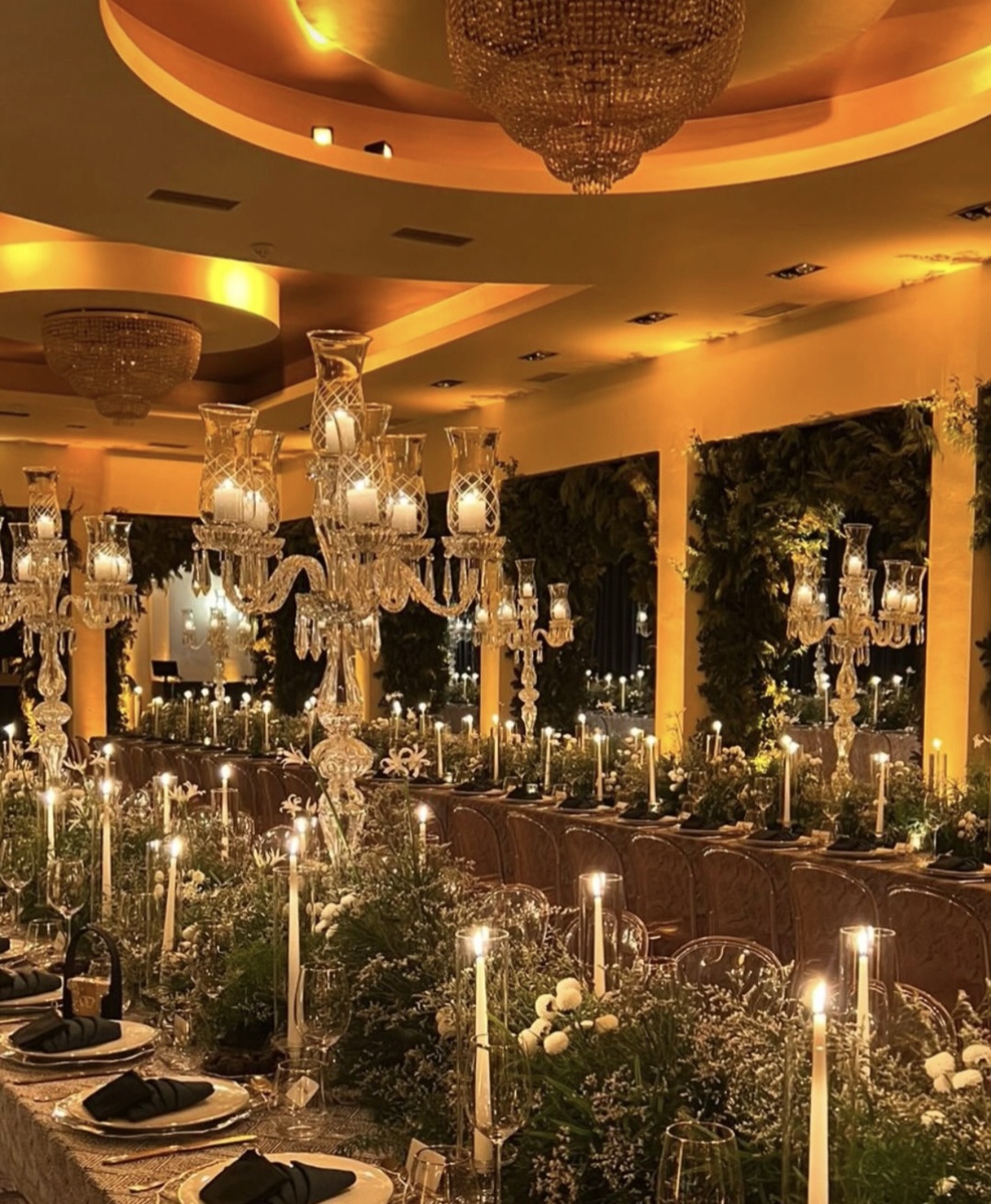 Μοναδικό το ντεκόρ και το art de la table στο Θεοξένεια