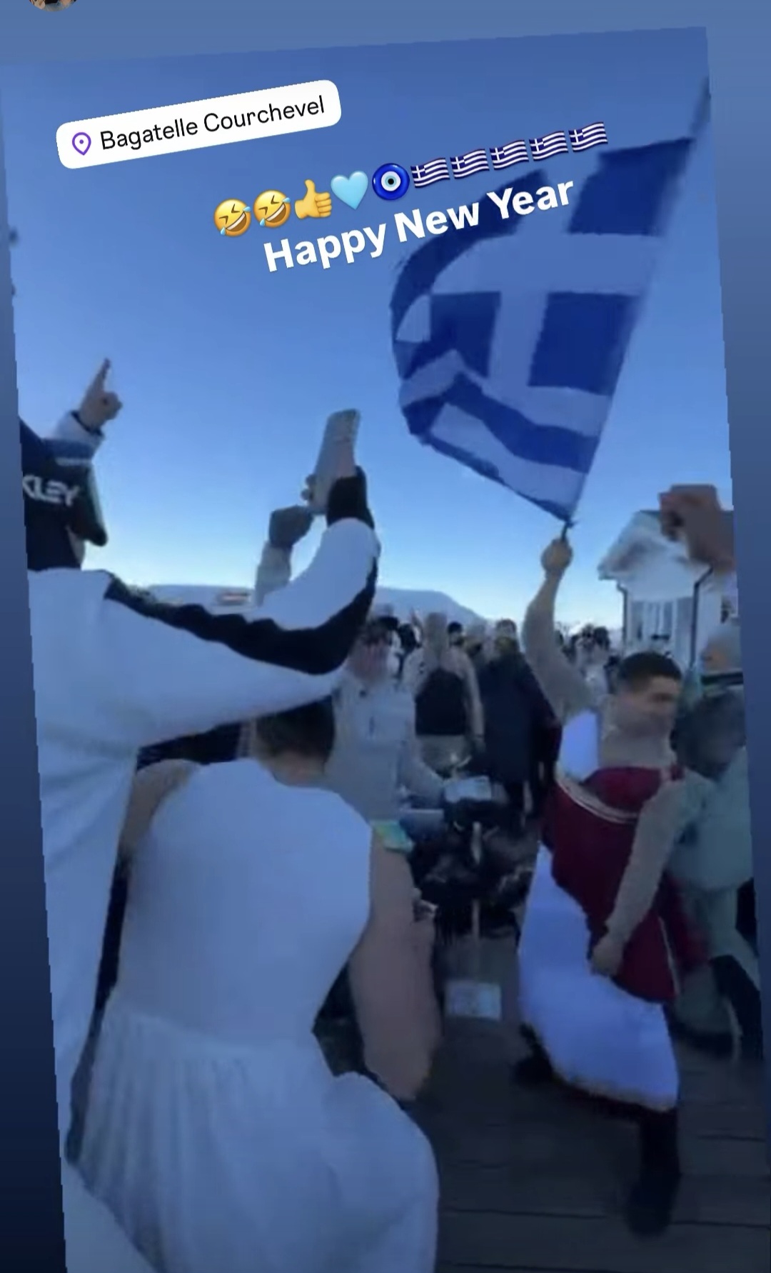 Έντονη η ελληνική παρουσία στην Courchevelle με την ελληνική σημαία να ανεμίζει αγέρωχη