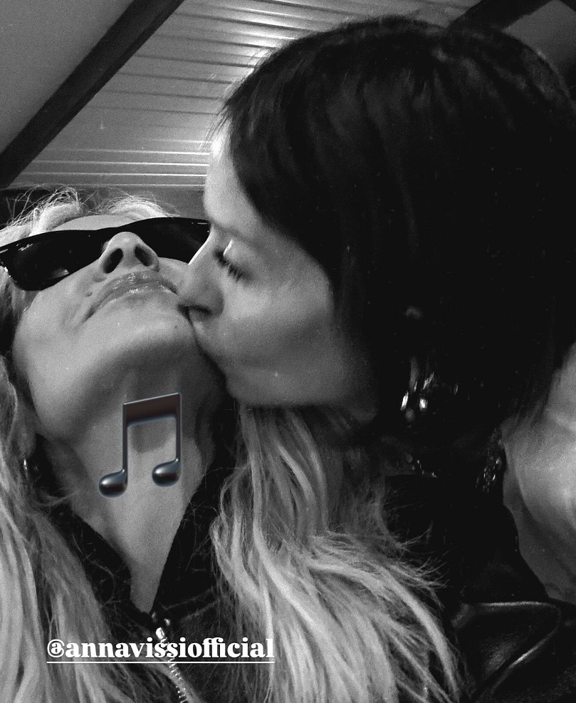 Άννα Βίσση και Σοφία Καρβέλα