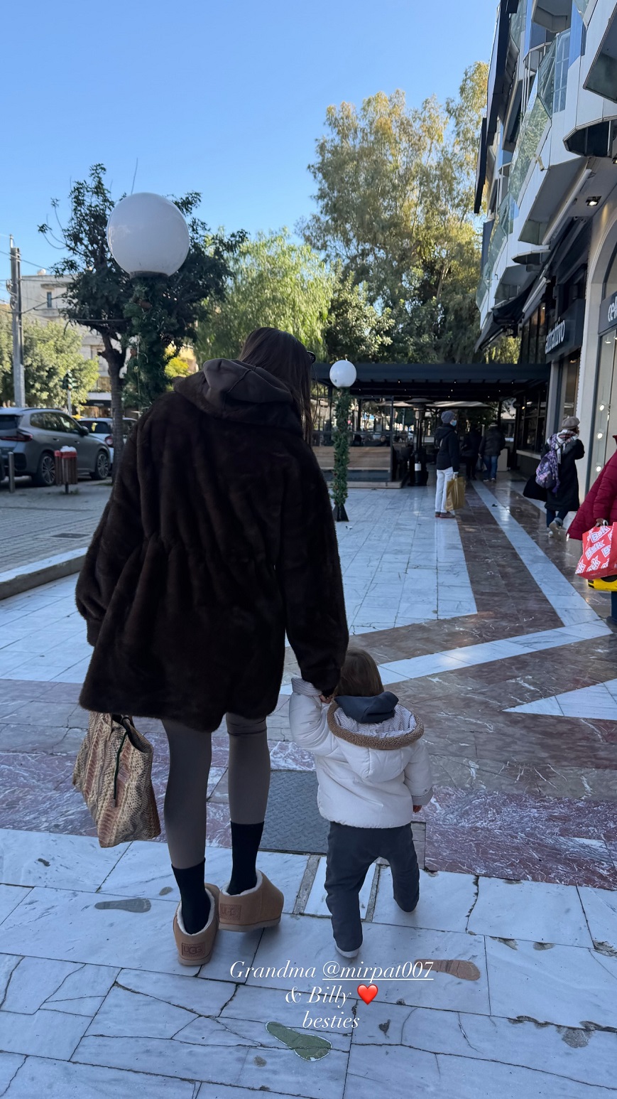 Η Μιράντα Πατέρα με τον εγγονό της, Βασίλη