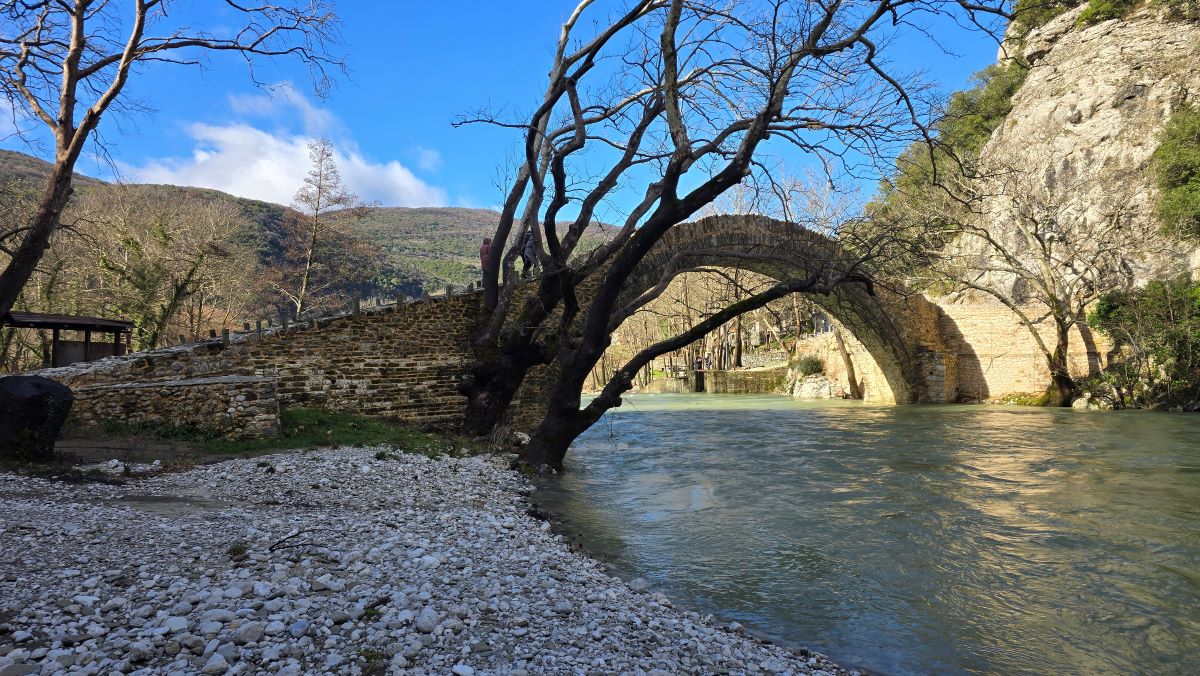 Το παλιό γεφύρι του Βίκου