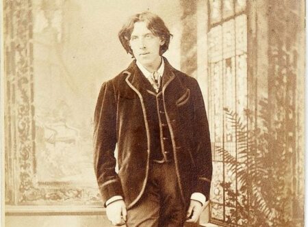 Ο Όσκαρ Ουάιλντ σε φωτογραφία του Ναπολέοντα Σαρόνι, Νέα Υόρκη 1882