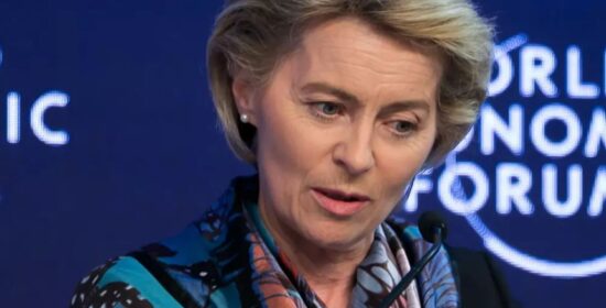 Φον ντερ Λάιεν: Έτοιμη η ΕΕ να απαντήσει δυναμικά στους νέους δασμούς Τραμπ λόγω Γροιλανδίας