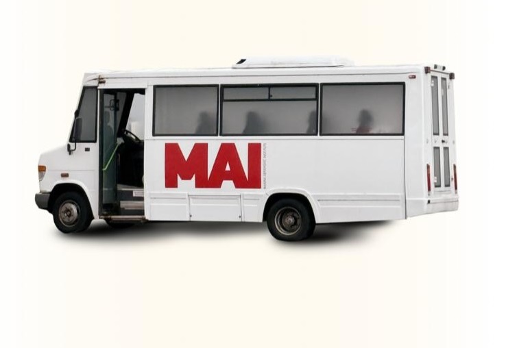 «Το Λεωφορείο», ένα όχημα για ψηφιακή αποτοξίνωση