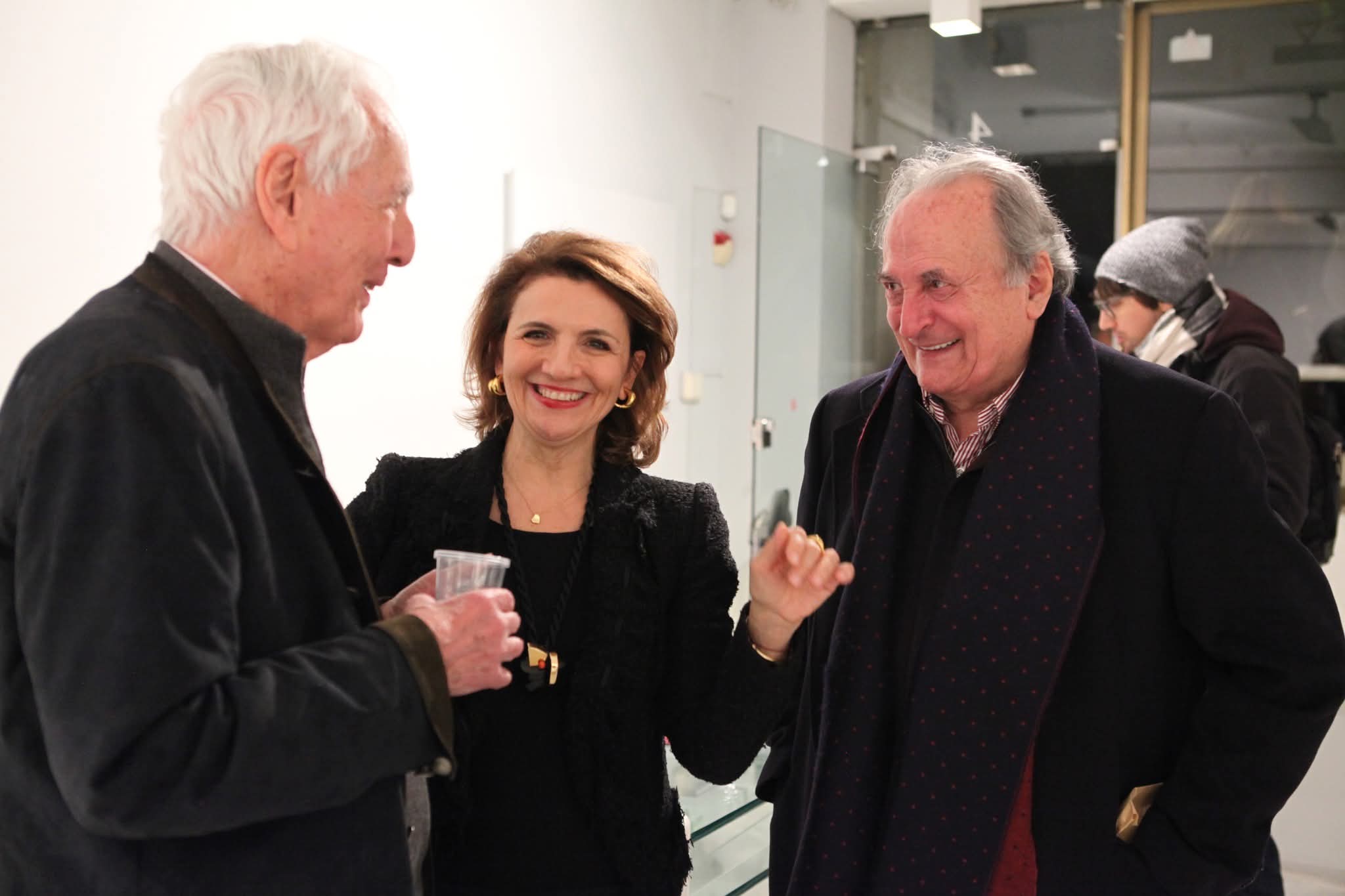 Robert McCabe, Σοφία Χηνιάδου-Καμπάνη, Μίκης Καμπάνης