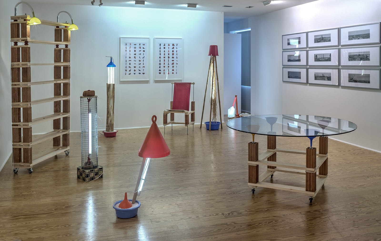 ΕΠΑΙΝΟΣ στο έργο Οικιακές Συναρμογές DO_AS, Domestic Assemblage, by Ζήσης Κοτιώνης 