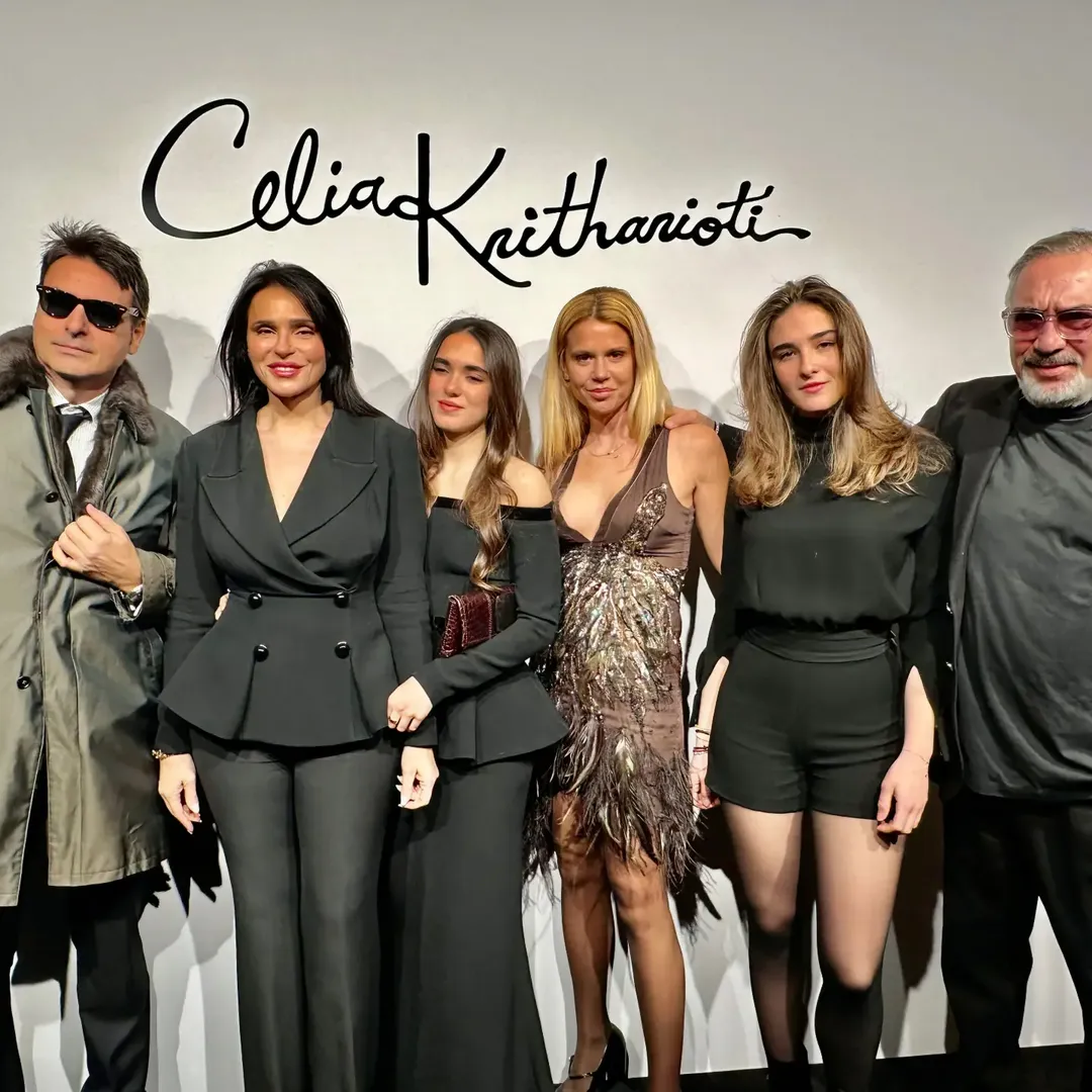 Νίκος Κριθαριώτης, Σίλια Κριθαριώτη, Ειρήνη Τσάκου, Ναστάζια Δαρίβα-Κριθαριώτη, Ελισάβετ Τσάκου, Νίκος Τσάκοςvickypaleologou, Instagram