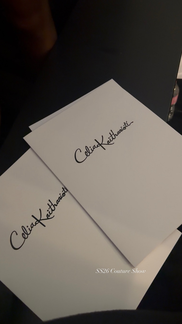 Οι προσκλήσεις για το fashion show της Celia Kritharioti