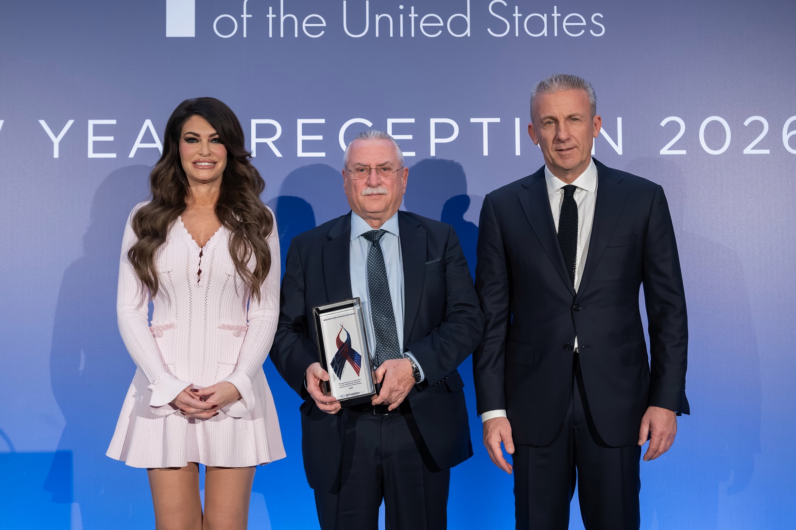 Κίμπερλι Γκιλφόιλ, Ιωάννης Σταματόπουλος (ΟΝΕΧ), Kωστής Φραγκούλης