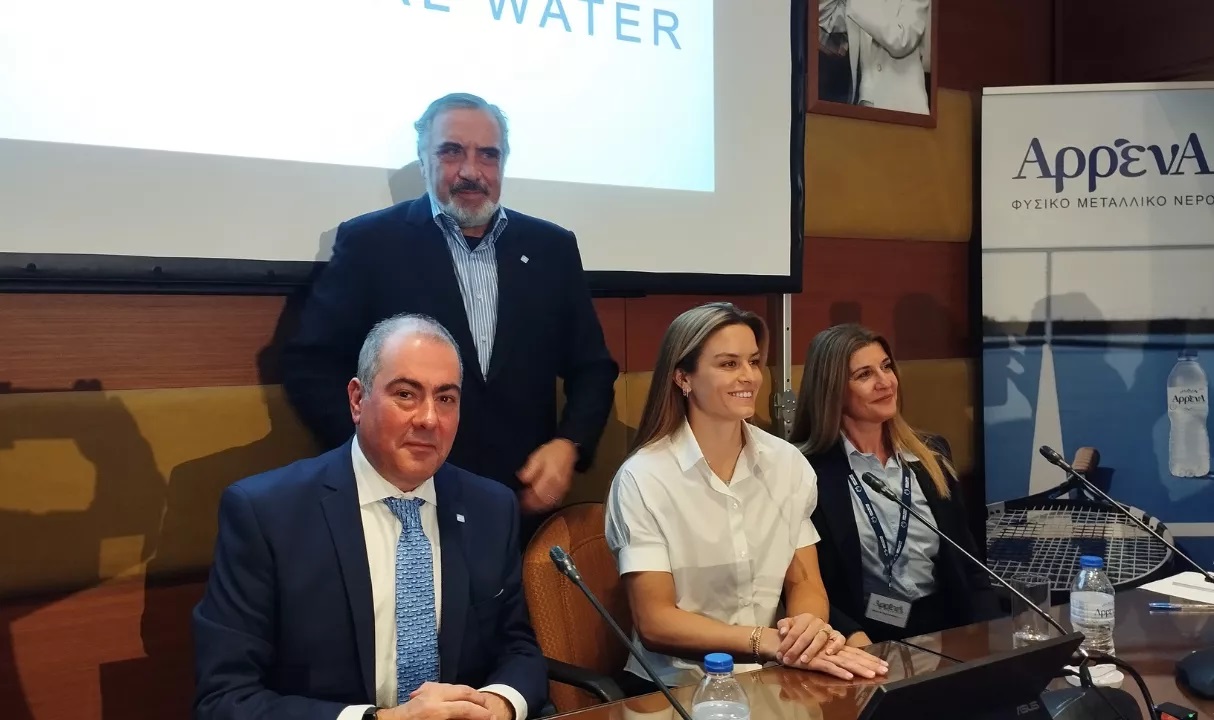 Νίκος Τσάκος, Γιάννης Σαρόγλου, Μαρία Σάκκαρη και Μαρία Κατσαμπούρη - Νερά Αρρένα