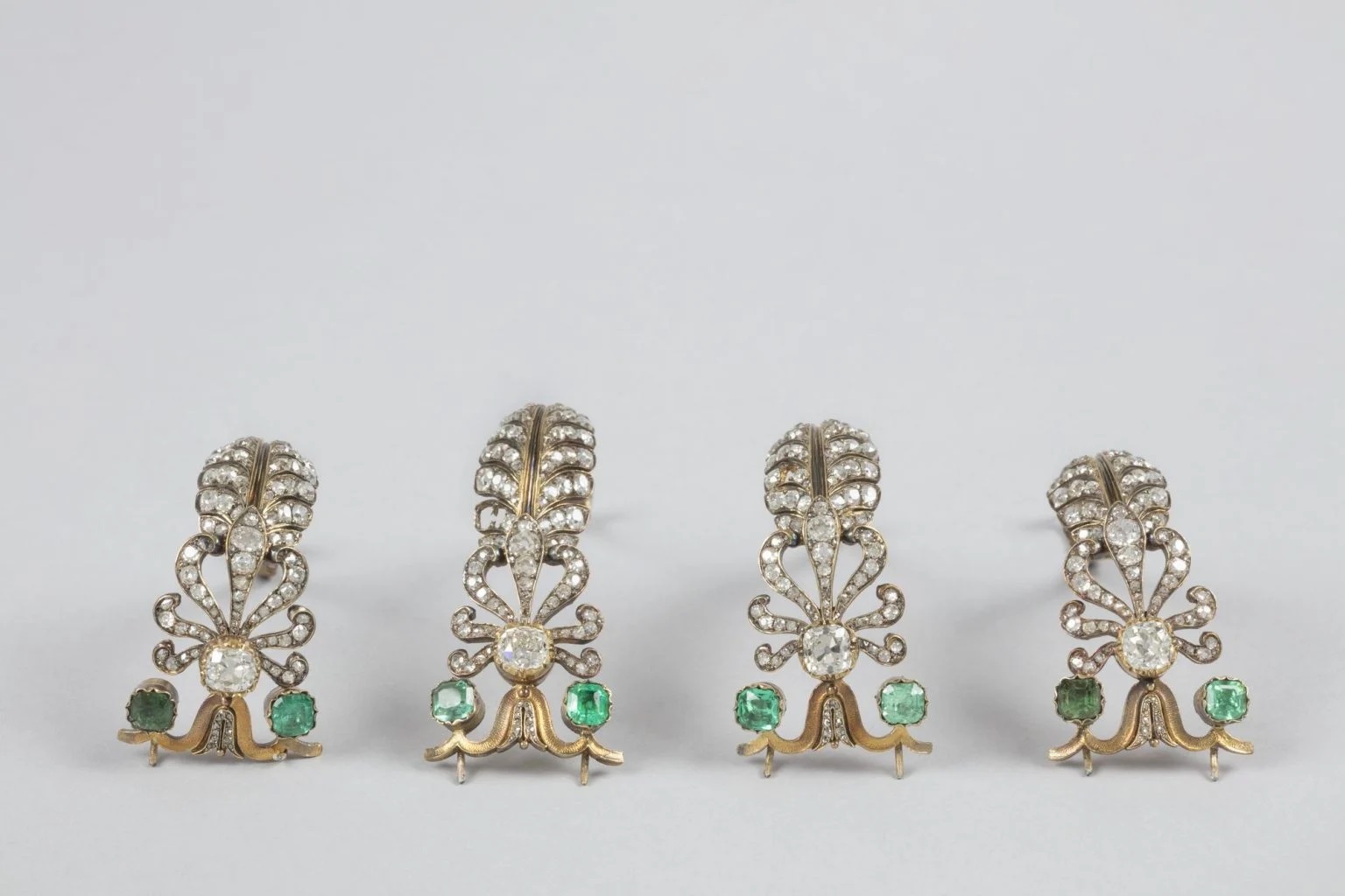 Τέσσερα διαμαντένια ανθέμια από το στέμμα της αυτοκράτειρας Ευγενίας που έσπασαν κατά την κλοπή 