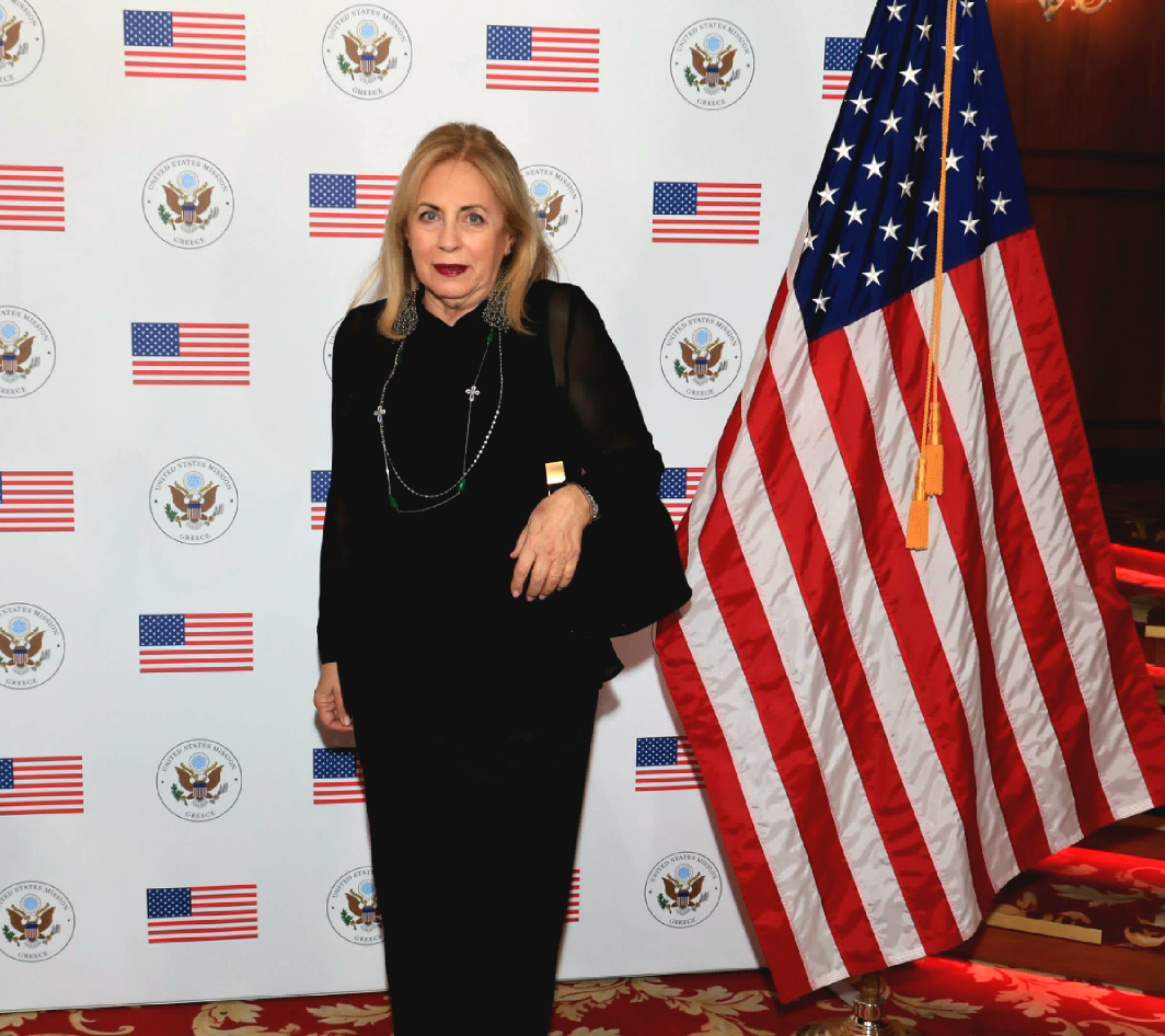 Και η γράφουσα