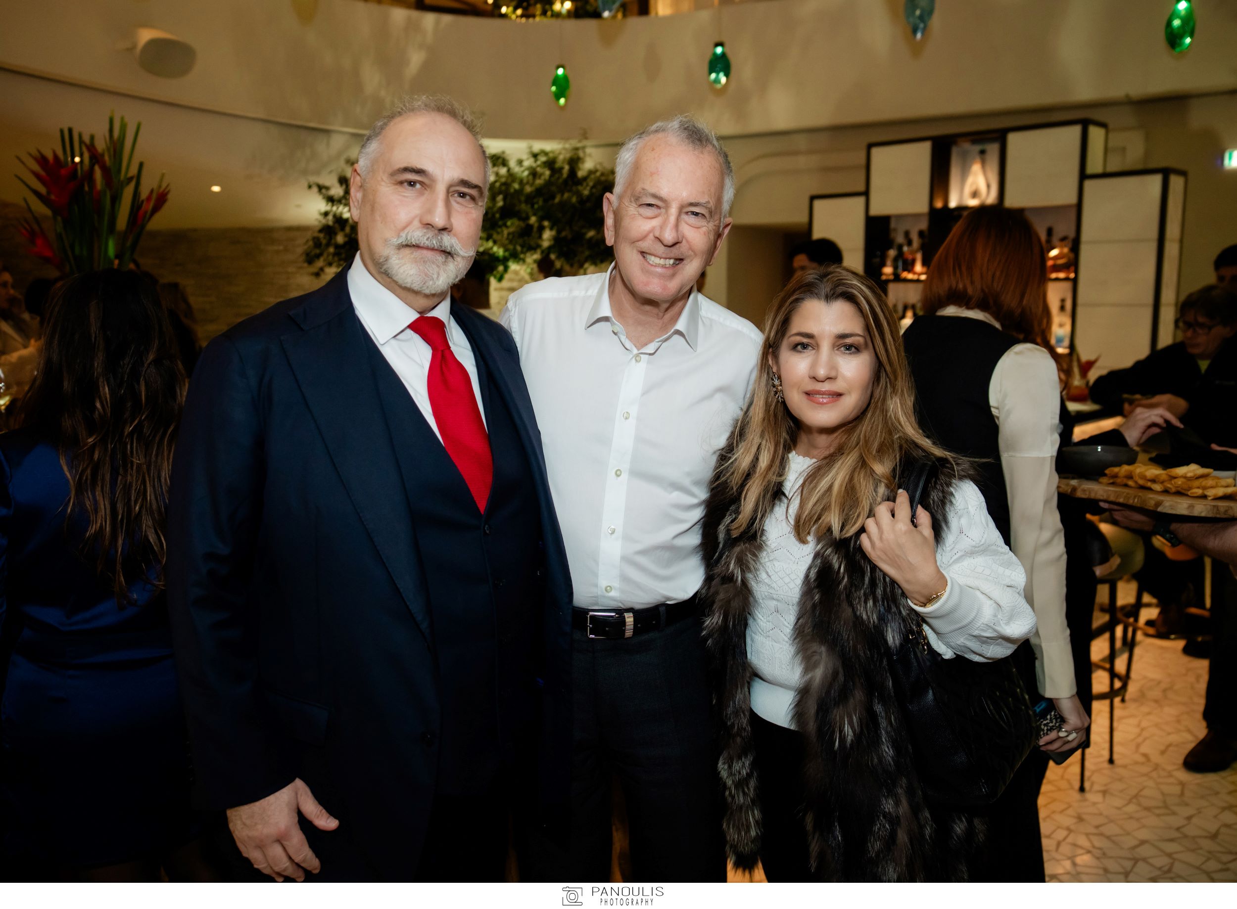 Χάρης Οικονομόπουλος, Bart van de Winkel, Γιασμιν Nedjat Οικονομοπούλου