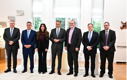 Ανδρέας Σιάμισιης, Σταύρος Παπασταύρου, Κίμπερλι Γκιλφόιλ, Κυριάκος Μητσοτάκης, Gavin Lewis, Άρης Στεφάτος και Νίκος Τσάφος