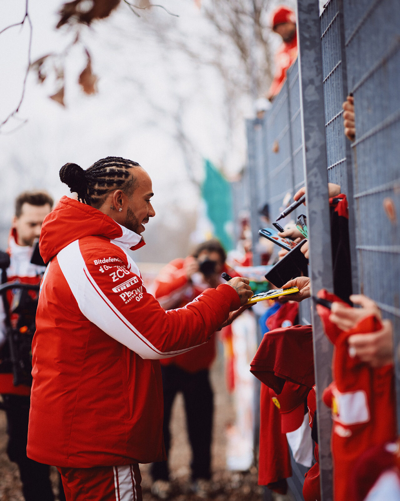 O Βρετανός συμπλήρωσε χτες 44 γύρους πίσω από το τιμόνι της SF26.