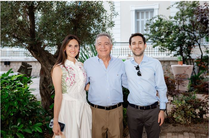 Λένα Οικονομίδη Γκέρτσου, Γιάγκος Οικονομίδης, Μανώλης Οικονομίδης