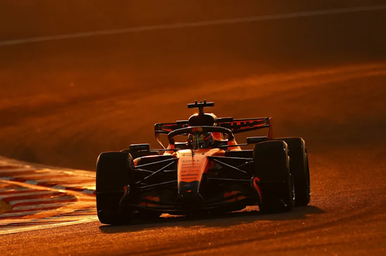 Ο ceo της McLaren, Ζακ Μπράουν, εξέφρασε τις εκτιμήσεις του για τη θέση της ομάδας του ενόψει της έναρξης της σεζόν του 2026