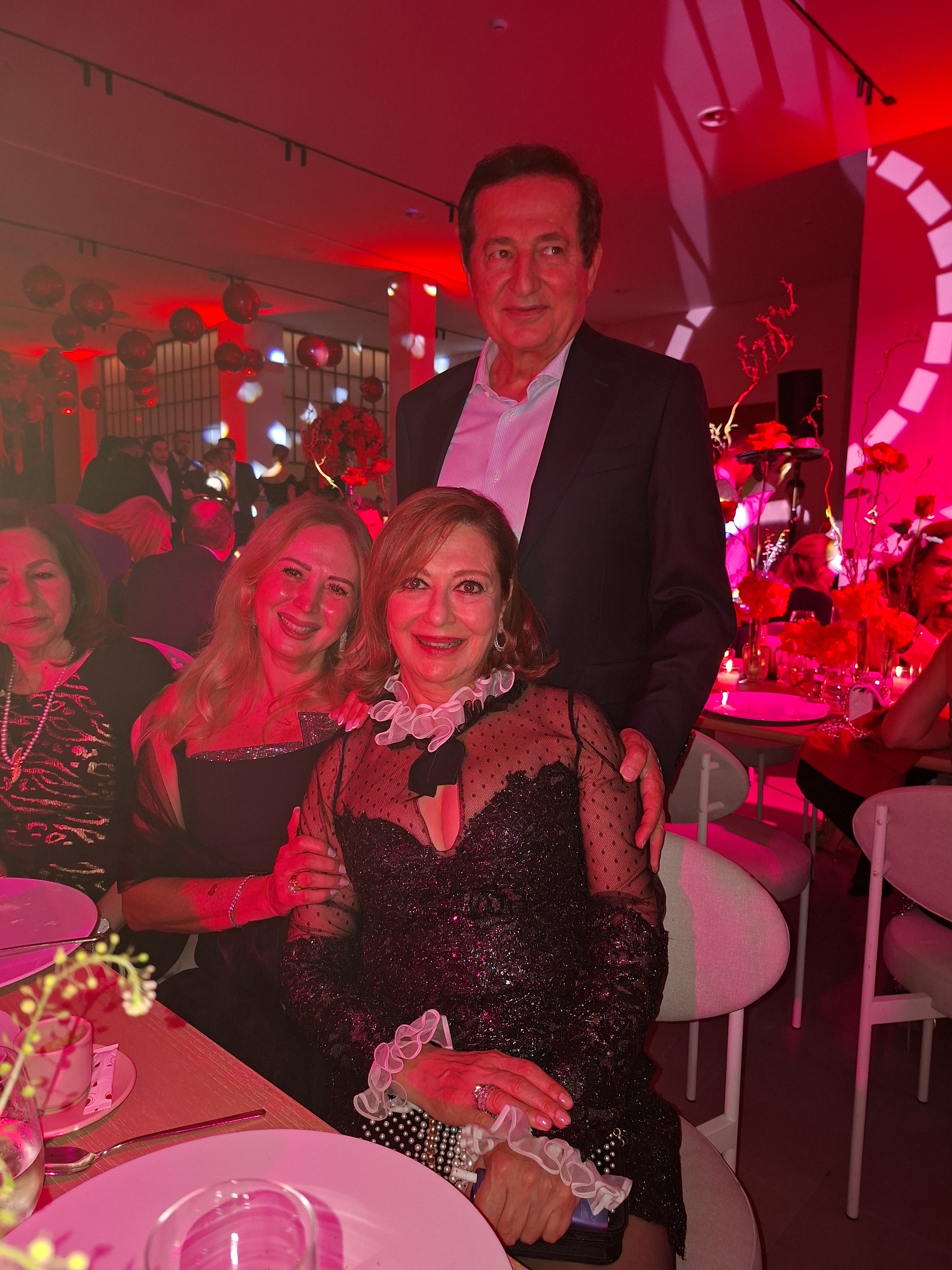 Η Majd Samaan με τον σύζυγό της Joseph Samaan και την φίλη της Myrna Nusr