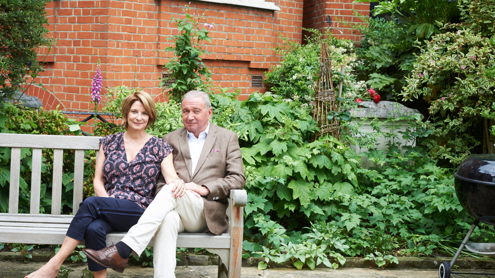 Μόνα Γιουλ και Τεργέ Ρεντ-Λάρσεν, φωτογραφημένοι το 2016 από την Amelia Troubridge για τους New York Times