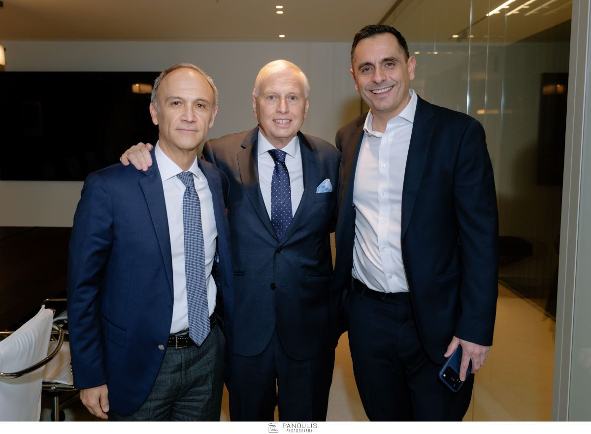 Ευθύμιος Μπουλούτας, Διευθύνων Σύμβουλος της ΕΛΛΑΚΤΩΡ,Νικόλαος Μακρόπουλος, Ιωάννης Παπαβασιλείου Διευθύνων Σύμβουλος
Ευρώπη Holdings και Αντιπρόεδρος Δ.Σ της INTRACOM Holdings.