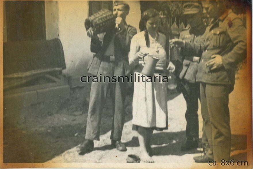 Προπαγανδιστική φωτογραφία από το αρχείο του Χόιερ