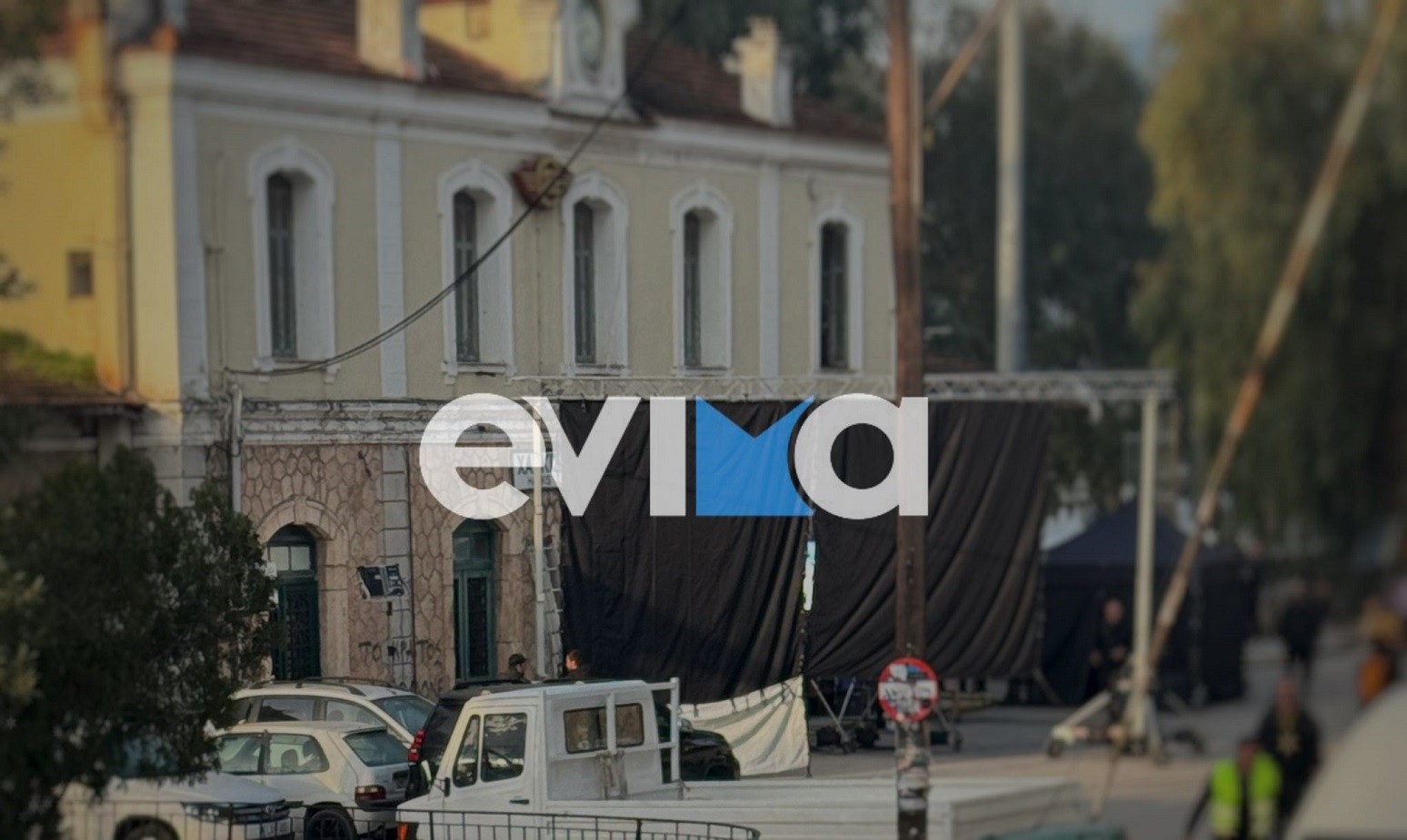 Ο Μπραντ Πιτ στη Χαλκίδα / Photo: evima.gr