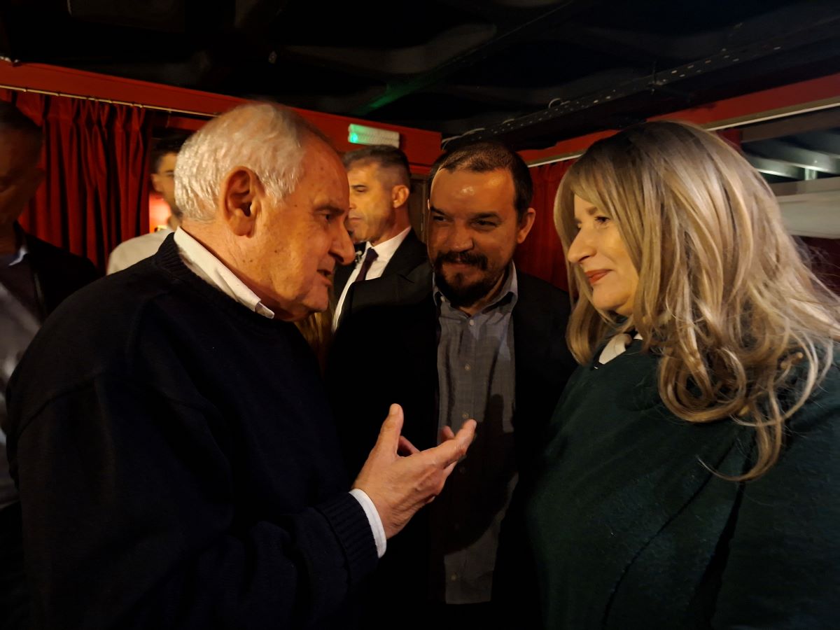 Νίκος Χασαπόπουλος, Νίκος Μποζιονέλος, Αναστασία Πλιάγκου