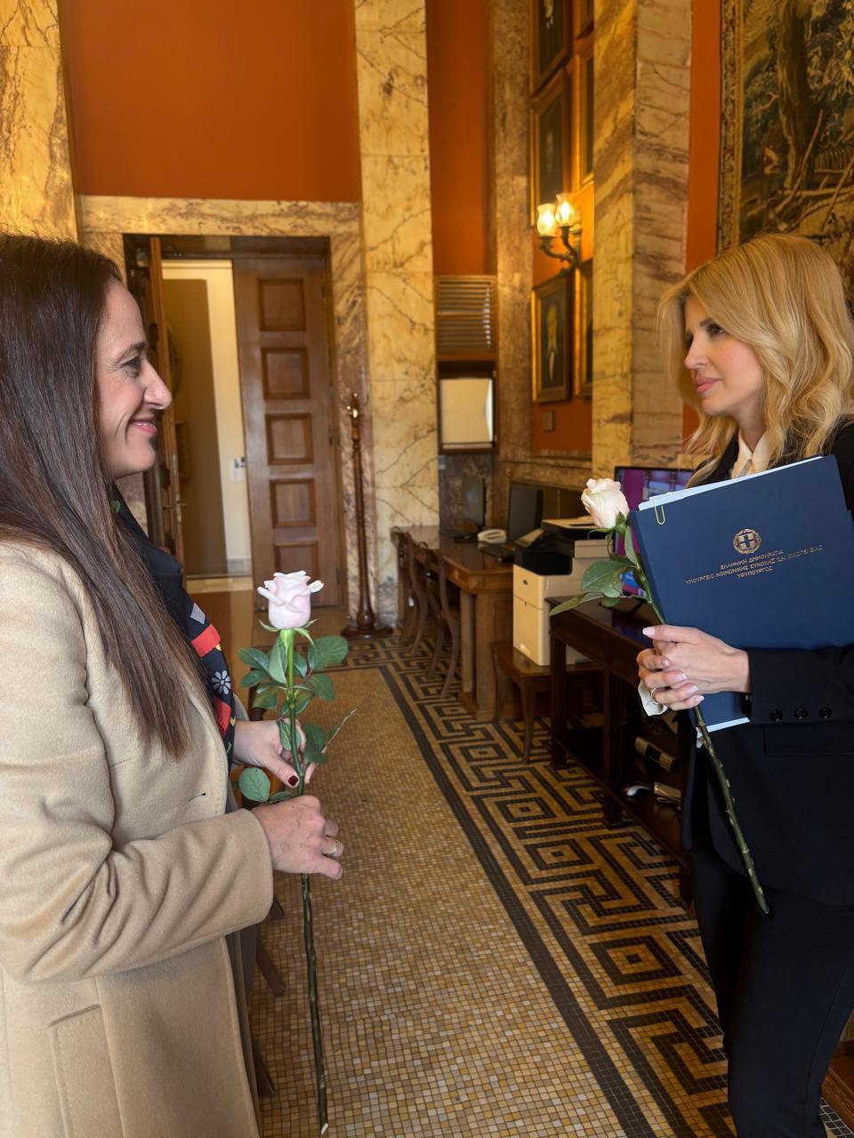 Και η Ελενα Ράπτη στις τυχερές