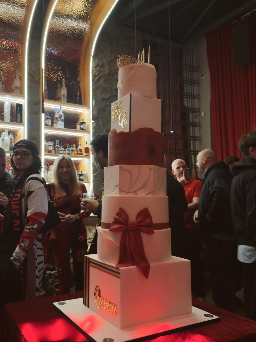 Η Μαριάννα Λάτση στο πάρτυ της Ελένης Φουρέιρα