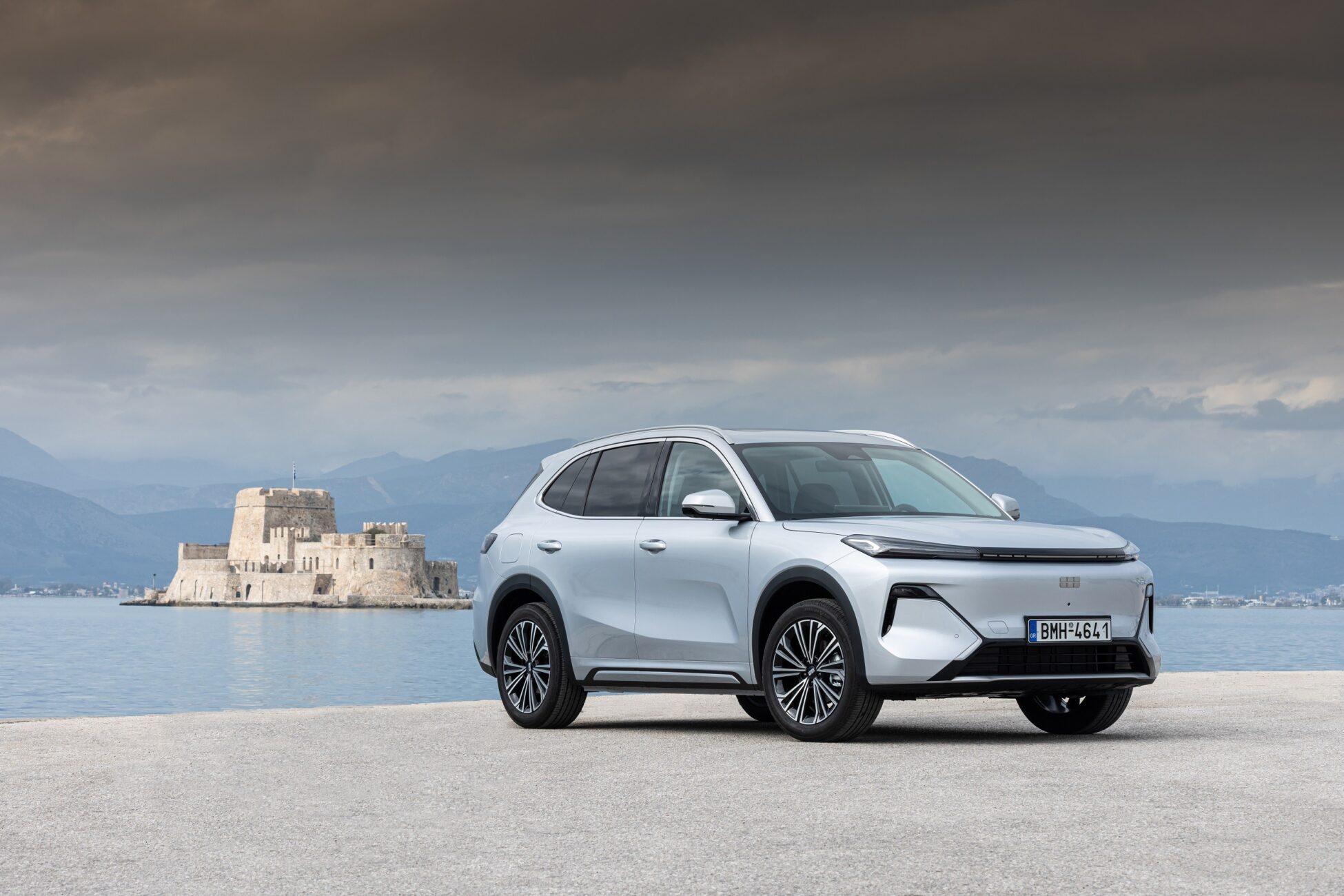 Geely Starray EM-i: Αρμονικό μοτίβο