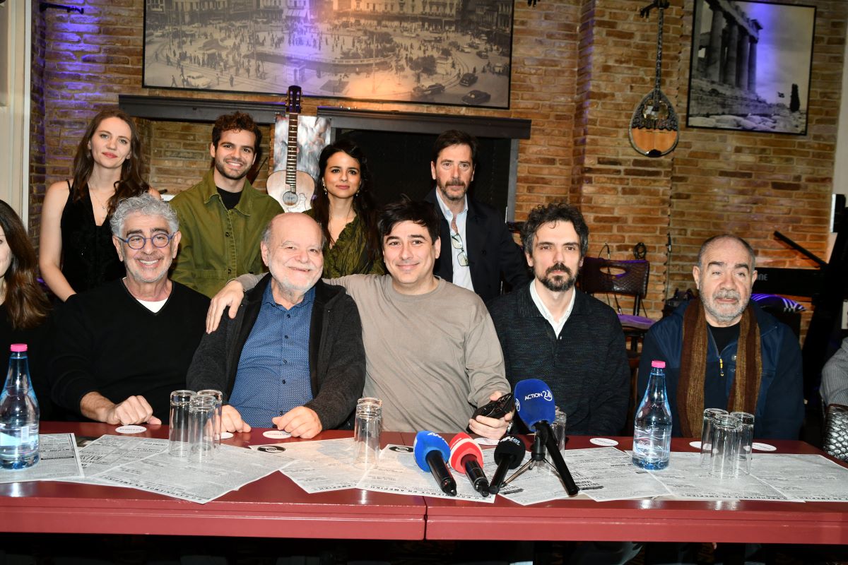 Μανολης Παντελιδακης Νικος Στρατηγος Βασιλης Μαυρογεωργιου Κωνσταντινος Σαμαρας Χρηστος Στεργιογλου Φωτεινη Παπαθεοδωρου Γιαννης Τσουμαρακης Θεοδοσια Σαββακη Μιχαλης Αλικακος 