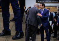 Ο επικεφαλής της μειοψηφίας των Δημοκρατικών στην αμερικανική Γερουσία, Τσακ Σούμερ και ο υπουργός Εξωτερικών των ΗΠΑ Μάρκο Ρούμπιο στο Καπιτώλιο των ΗΠΑ