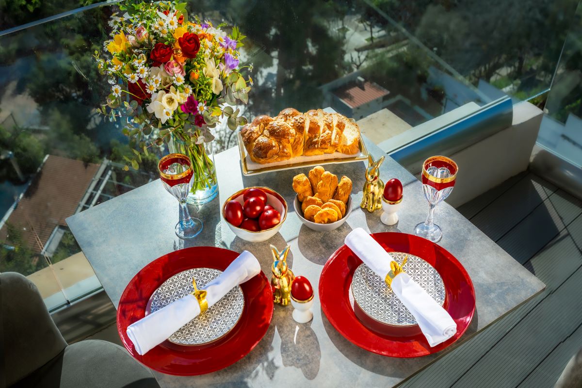 Εορταστικό Αναστάσιμο Δείπνο