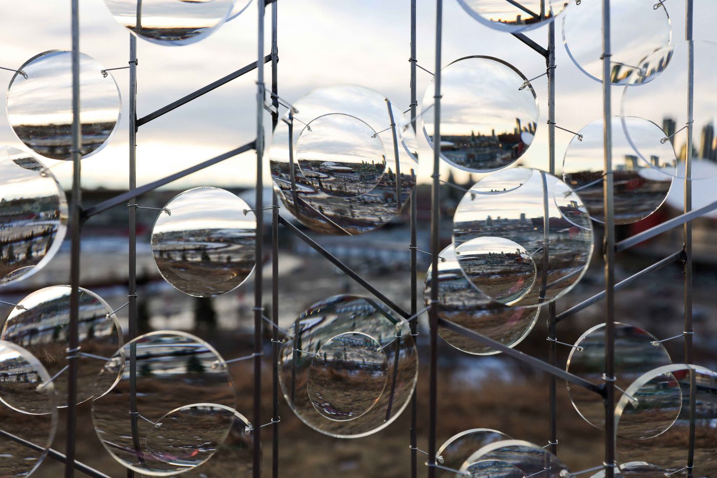 Η εγκατάσταση «Chronotopia» (λεπτομέρεια) 