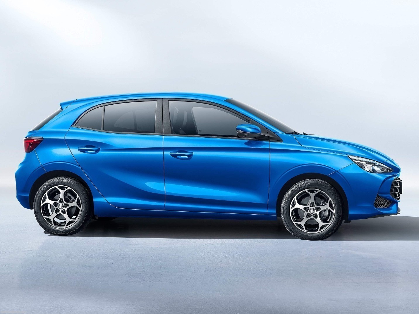 MG3 με ατμοσφαιρικό κινητήρα βενζίνης