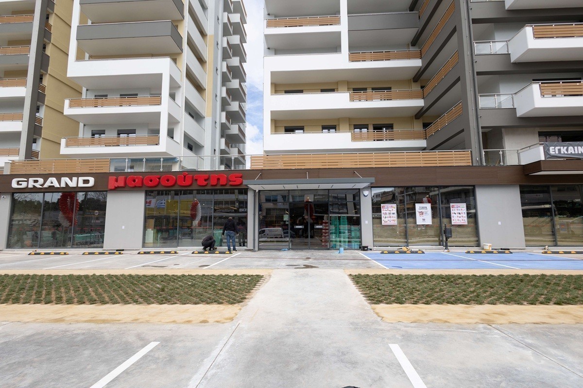 GRAND Μασούτης στις Τρεις Γέφυρες