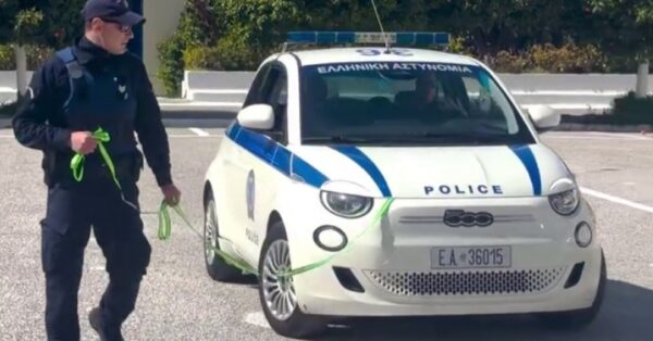 ΕΛΑΣ: Βίντεο για το bullying με το... επιθετικό 500αράκι: Δεν είναι πλάκα, είναι βία